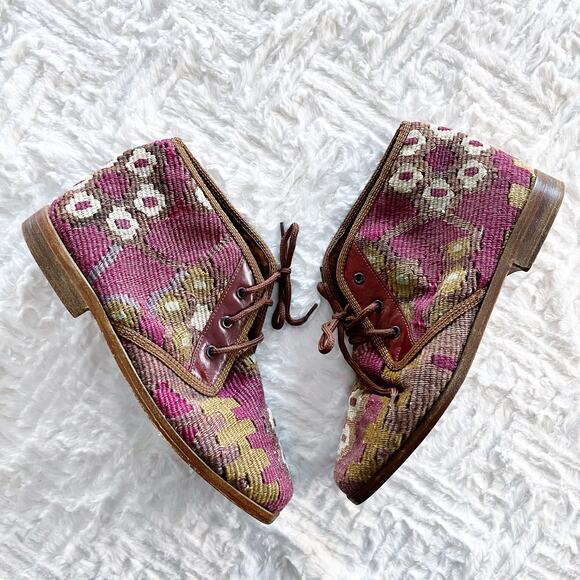 The Nomadic Collection Tapestry Kilm Lace Up Chukka Ankle Bootie - Picture 1 of 9